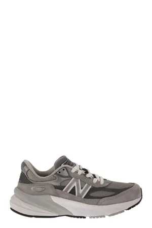 990 - SNEAKERS