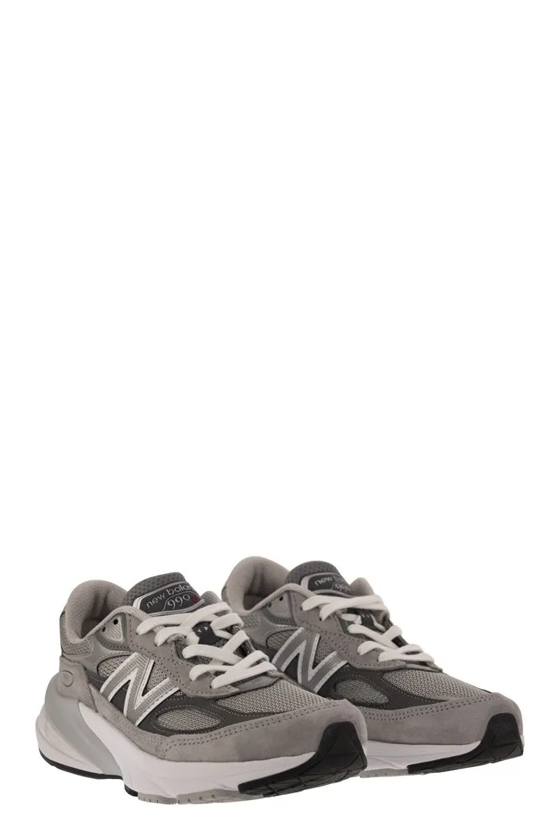 990 - SNEAKERS