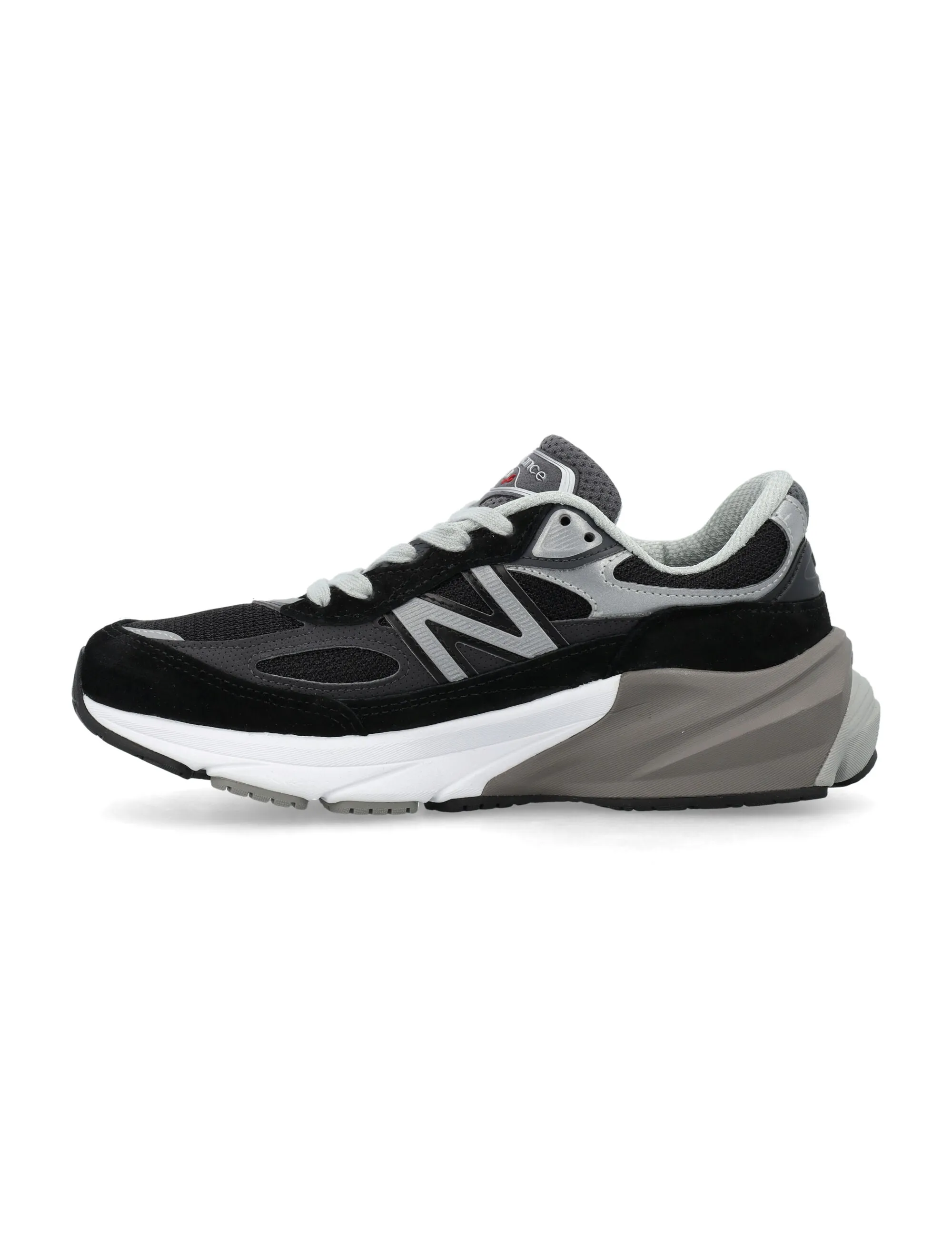 990V6 WOMAN