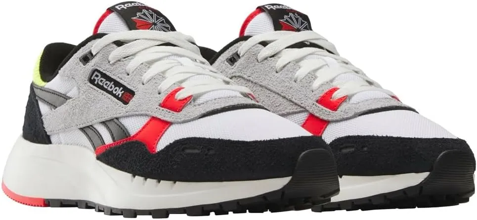 Reebok Unisex-Adult Classic Leather 2400 Sneaker